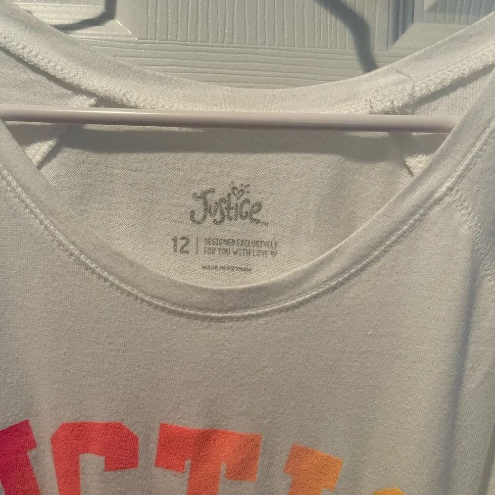 Justice tee